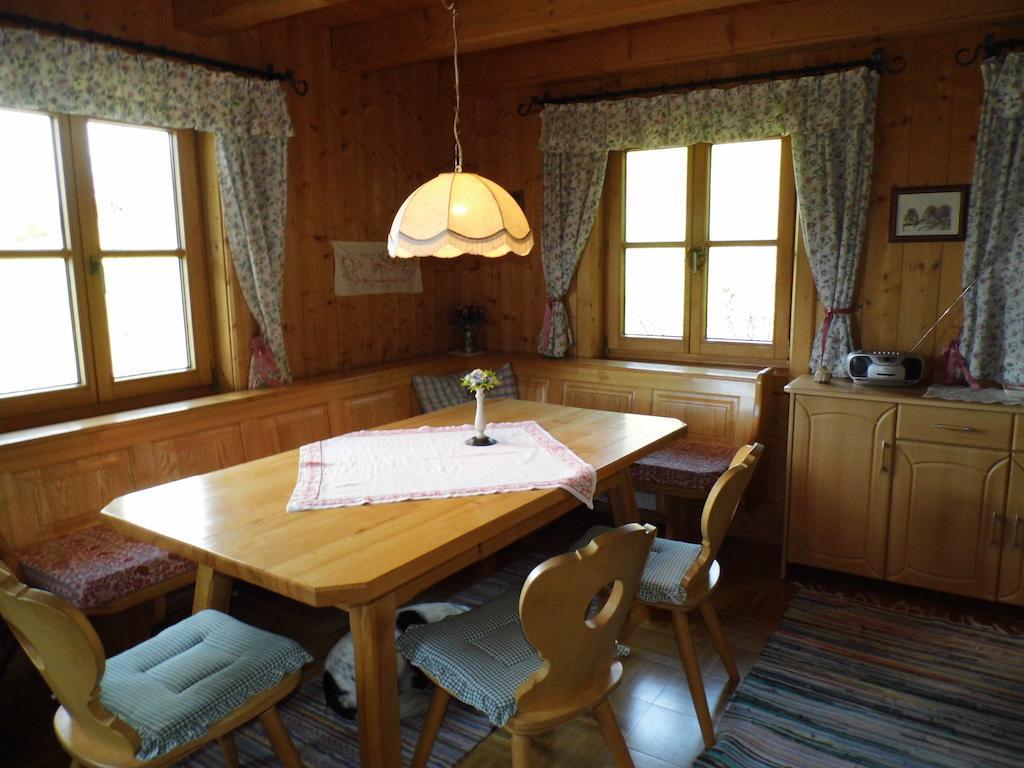 Biohof Schwanser Steinbach am Attersee Room photo